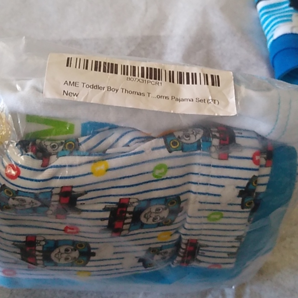 Thomas the Train 4 pc. Boys Pajamas Set, Size 2T - Picture 7 of 9